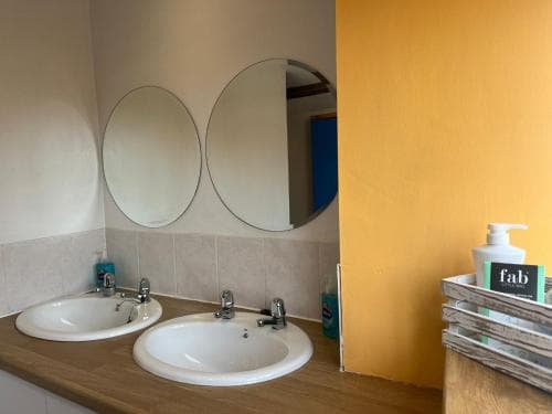 The Boat Shed Hostel Image 3