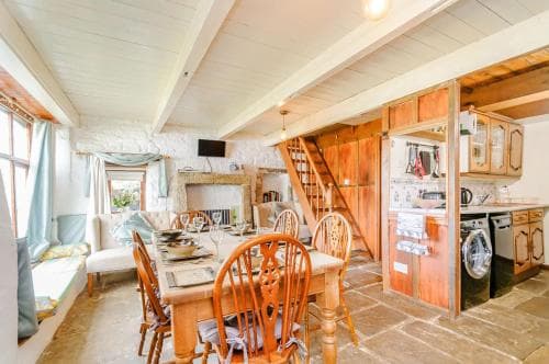 Moldy Warp Barn Image 3