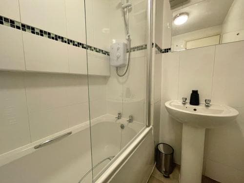 Lovely 1BR Loft Apartment in Sheffield City Centre Image 3