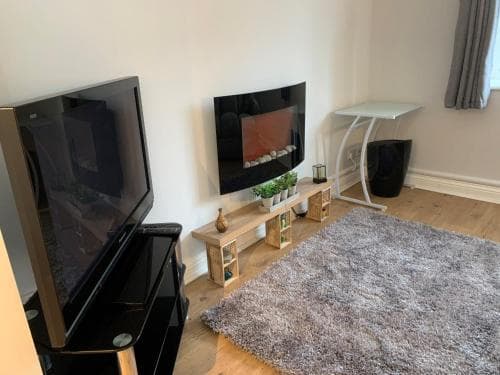 Craven Cottage Image 2