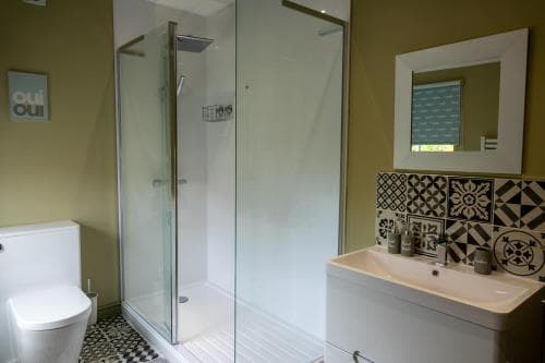 Acorn Apartment Image 3