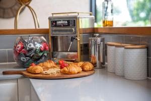 The Stables Luxury House with Hot tub Image 1