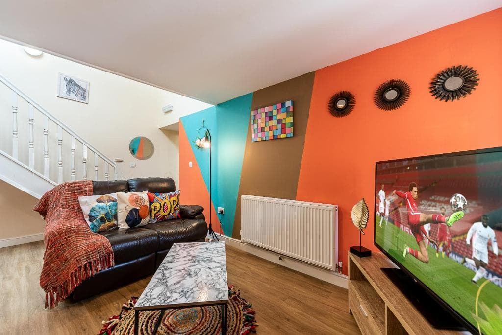 Jesouth Mezzanine Suite - Comfy Homey Pleasant Image 1