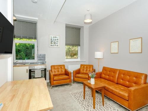 Haworth Main Street Holiday Apartment Image 3