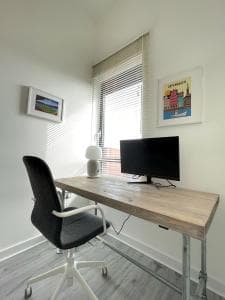 Penthouse Apartment w/ Parking Image 2