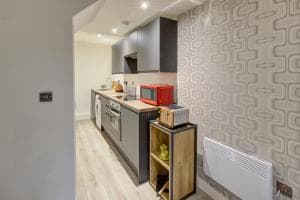 Stylish 'New York Loft' 2 Bed Apartment Image 2