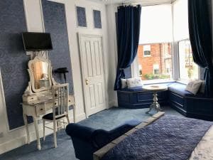 Norman Guest House with Free Parking Image 3