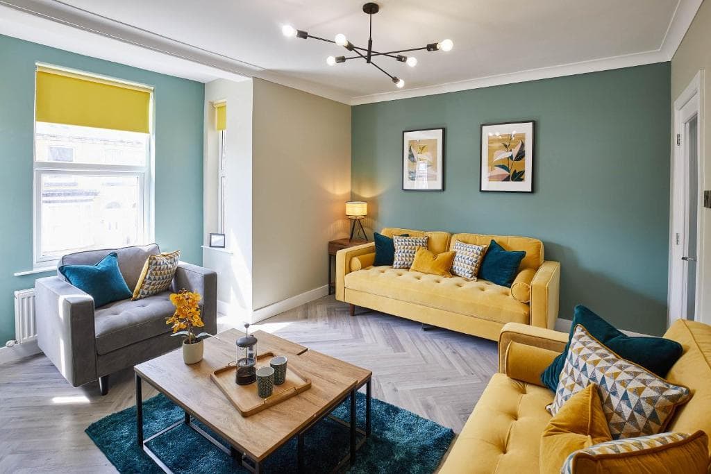 Host & Stay - Columbus View Image 1