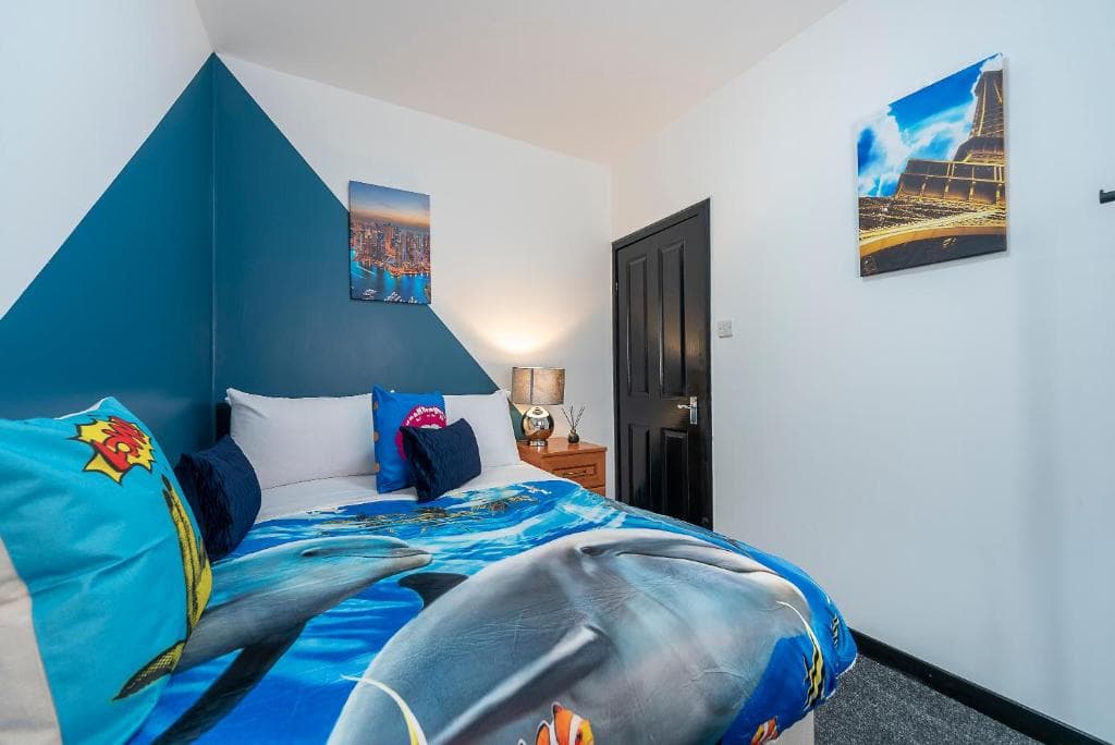 Newly Refurb 2 Bedroom Comfortable Spacious Image 1