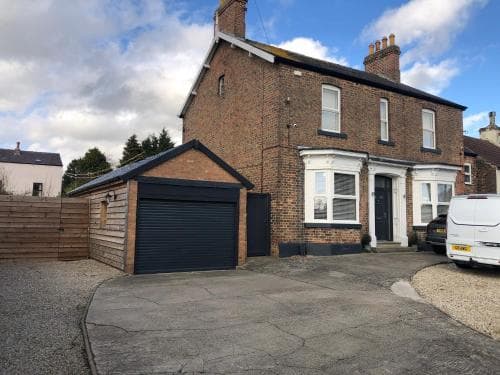 Aiskew Villa Annex Image 2