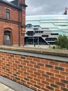 Central Leeds townhouse with private roof garden Sleeps 4 Image 2