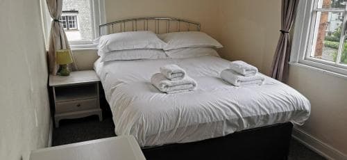 Westmount 1st North Apt Image 3