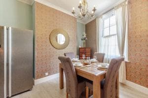 Balmoral Cottage Image 2