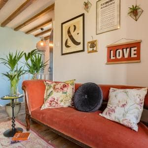 Cottage for two. Walkers / cyclists / dogs welcome! Image 2