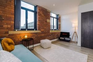 Modern 2 bedroom Bradford Apartment - sleeps 5 Image 2