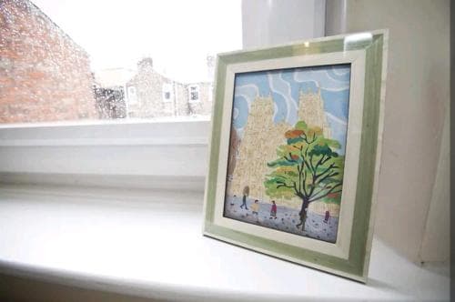 Cosy little home just outside York city walls Image 3