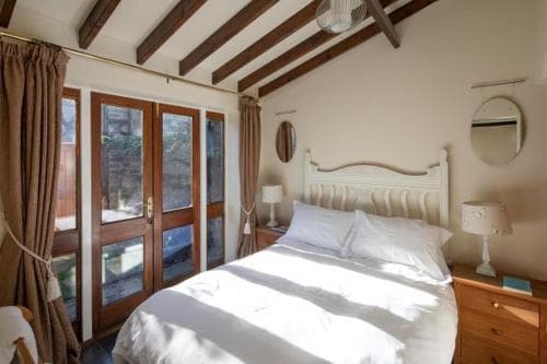 Morton House 4brm and Stable Block 3brm in Masham - Grade 2 listed Image 3