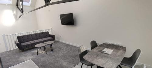 Luxury one-bedroom duplex in South Yorkshire Image 3