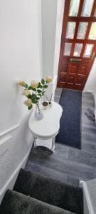 Glamorous room w/ WiFi & Free Parking Image 2