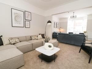 Seascape Villa Image 2