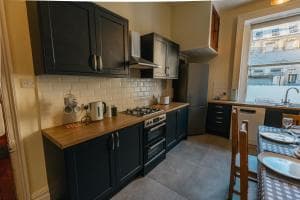 HOPE HOUSE - Beautiful 4 Bed Property Located in Hebden Bridge, Yorkshire Image 2