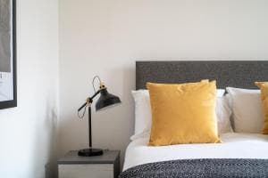 Leeds Apartment - 5 min from City Centre Image 2