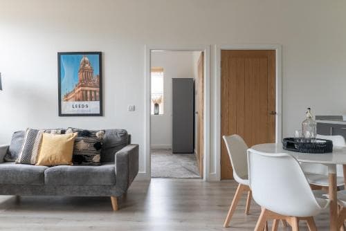 Leeds Apartment - 5 min from City Centre Image 3