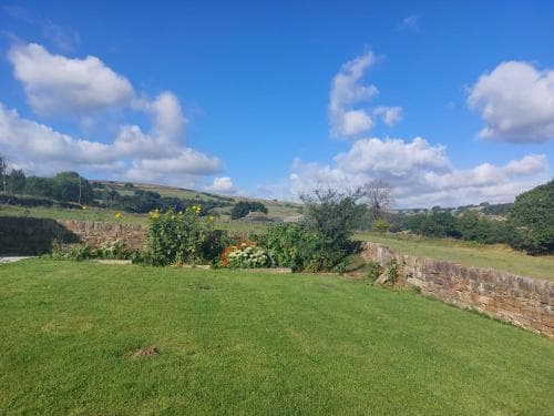 Thornhill Holiday Bungalow Image 3