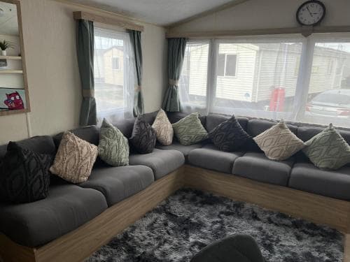 Rose View C3 - Primrose Valley Image 3