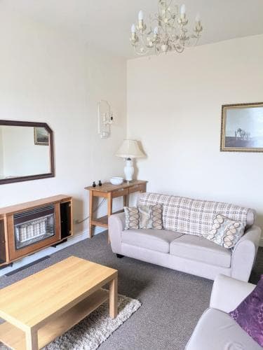 13 Flat 5 Esplanade Gardens Image 3