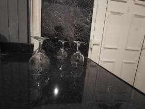 Lovely 3-Bed House in Bradford Image 2