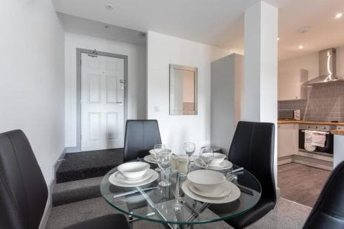 Cosy 1 Bedroom Apartment in Leeds Image 3