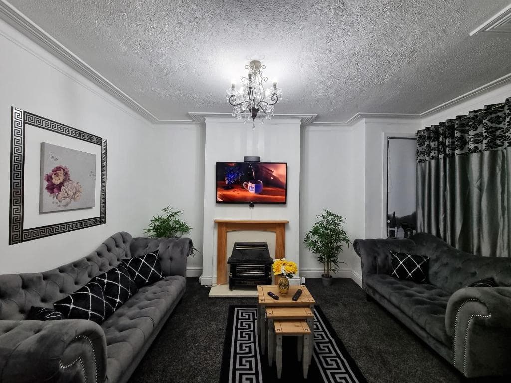 *12PR* Setup for your most relaxed & amazing stay + Free Parking + Free Fast WiFi * Image 1