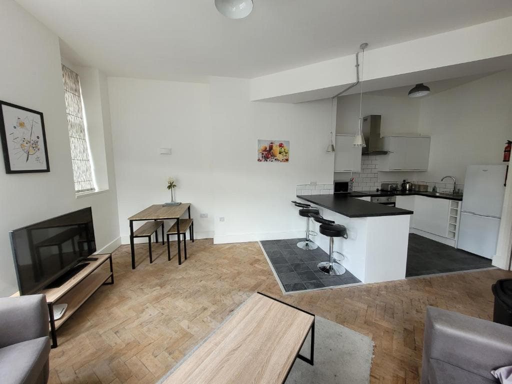 KES Apartment 2 Image 4