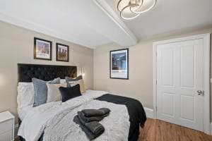 Beautiful 2 Bedroom Apartment in Central Wakefield Image 2