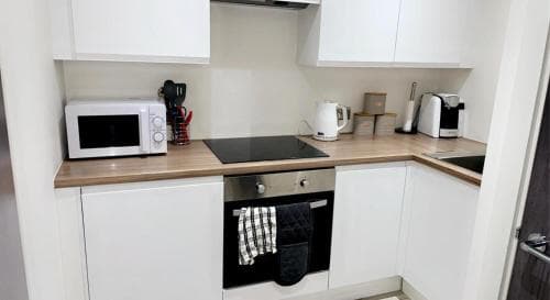 LUXURIOUS CITY CENTRE 2 BED APARTMENTS Image 3