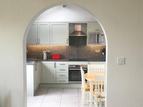 1 Bedroom - UK2633 Image 2