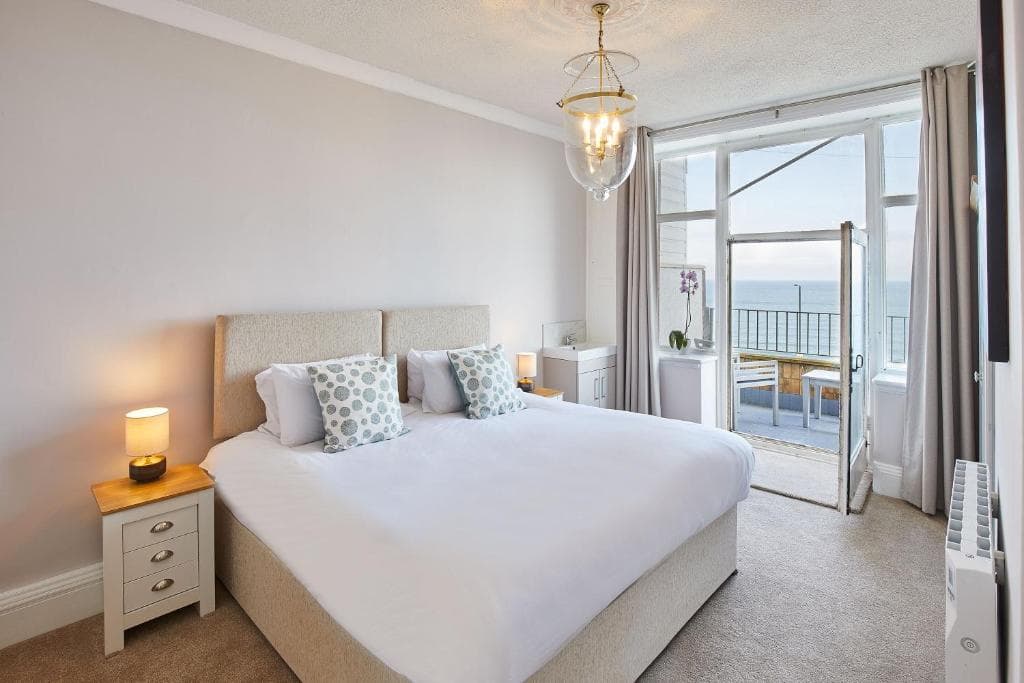 Host & Stay - Rooftops Apartment Image 12