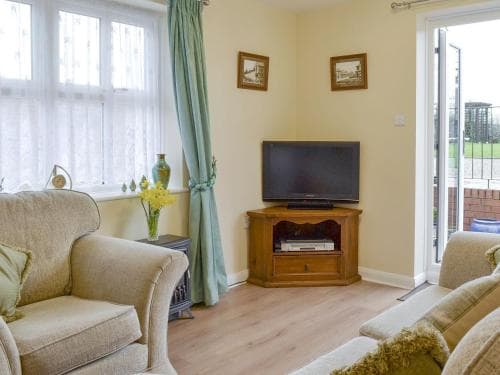 The Old House Cottage Image 2