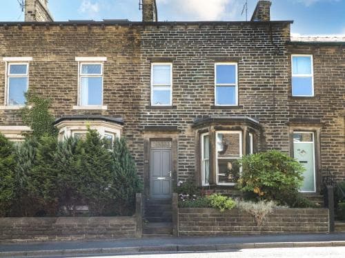 Number 61 Skipton Image 3