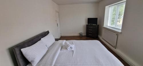 APARTMENT IN WAKEFIELD CITY CENTRE Image 3