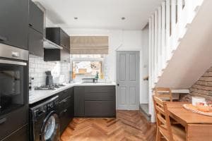 Pass the Keys Gorgeous Terrace Near Bishy Road Image 2