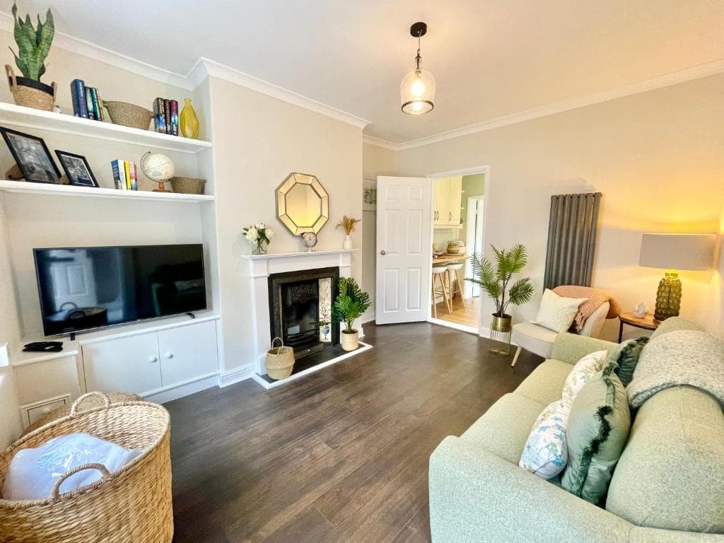 Within The walls Image 1