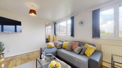 3 Bed Sheffield City Centre Apartment Image 2