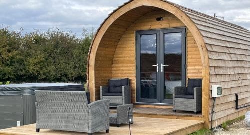 Little Meadow Pods - Sleep 2-4 with Hot Tub Image 3