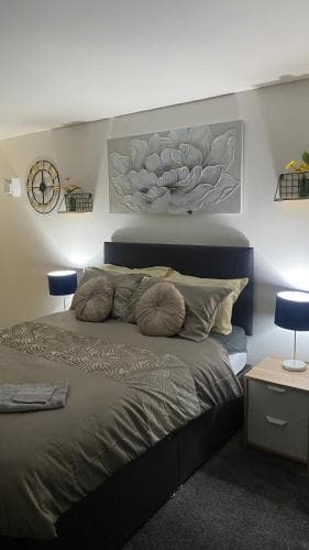 Bv Homely Studio Fifteen At Deighton Huddersfield Image 3