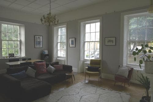 Stylish 1 Bedroom Mezzanine Flat in Wakefield Image 3