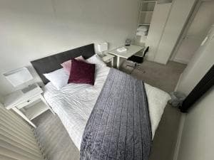 Spacious and stylish 4-bed home ideal for families Image 2