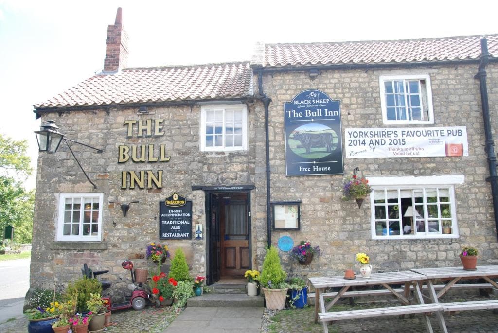 The Bull Inn West Tanfield Image 1