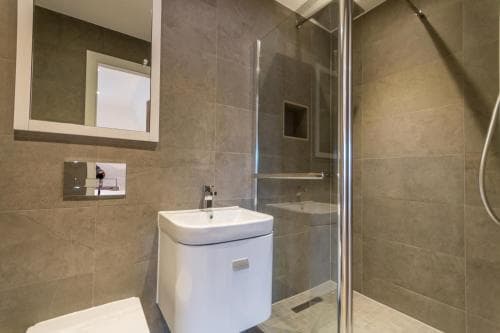 Castle Chambers Image 3